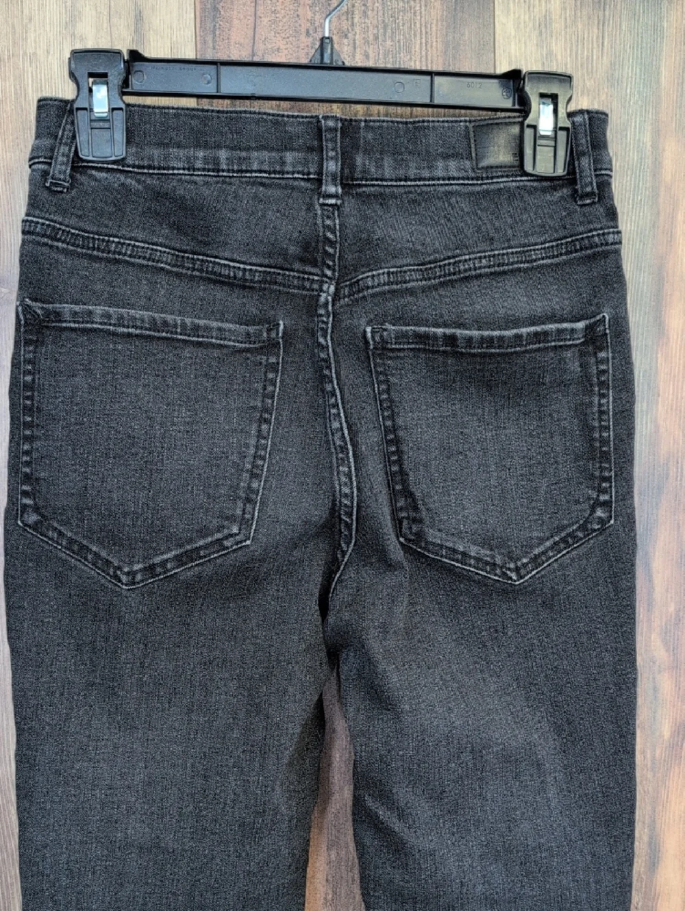 Express Denim Perfect High Rise Ankle Legging Jeans 6            Q219